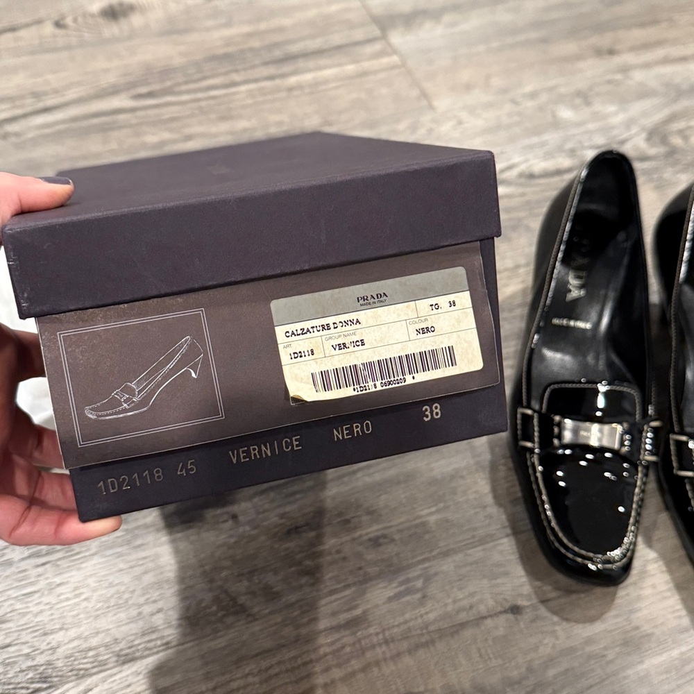 Prada Black Women's Loafers - Picture 4 of 13
